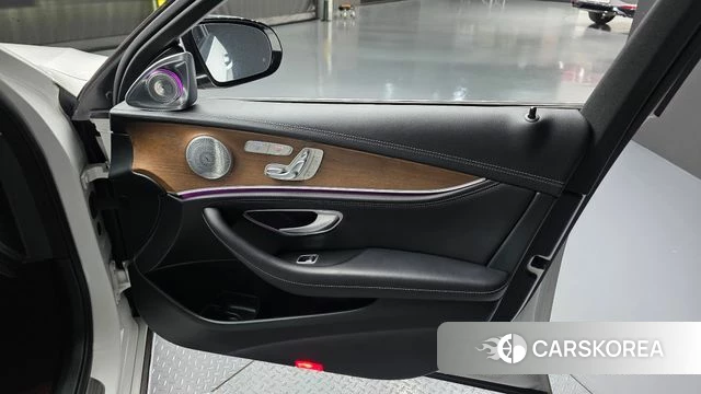 Mercedes-Benz E-Class W213 id 5003958 из Кореи 18