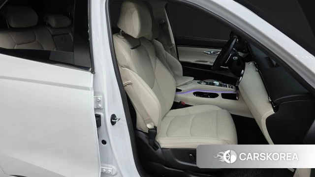 Genesis GV70 id 4997758 из Кореи 18