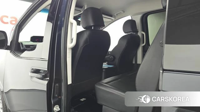 Hyundai Staria id 4763955 из Кореи 18