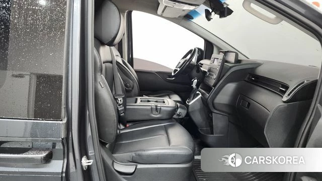 Hyundai Staria id 4567509 из Кореи 18