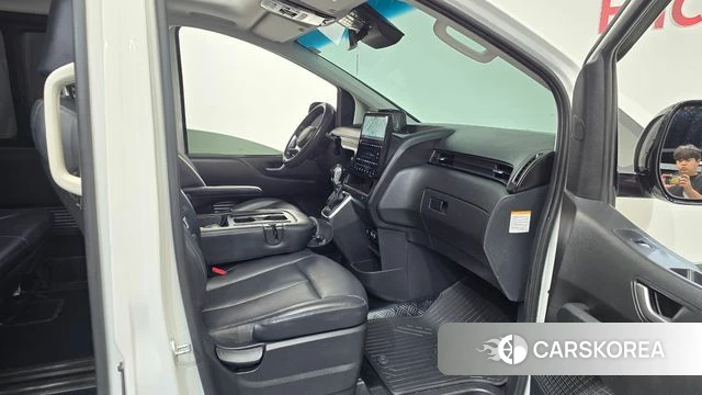 Hyundai Staria id 4757430 из Кореи 18