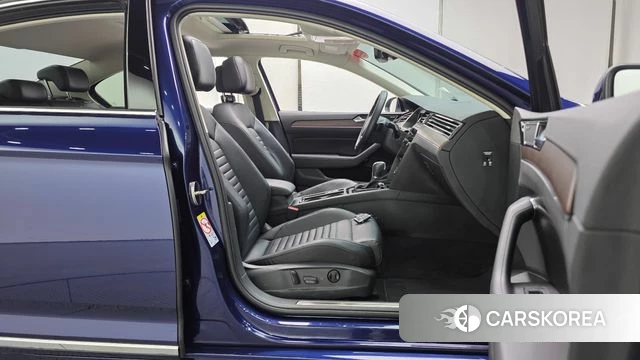 Volkswagen Passat GT (B8) id 4960493 из Кореи 18