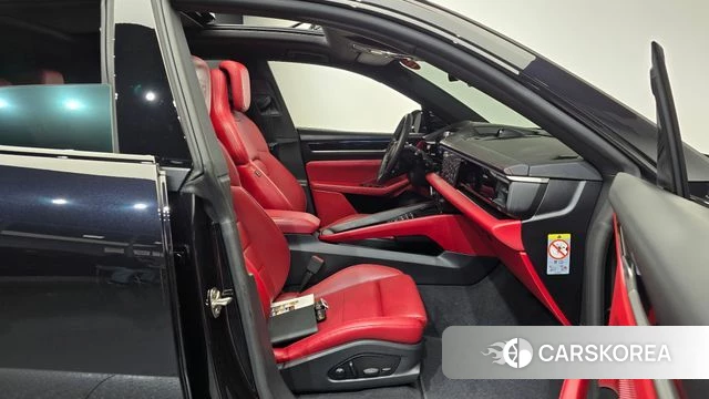Porsche Makan EV id 5045519 из Кореи 18