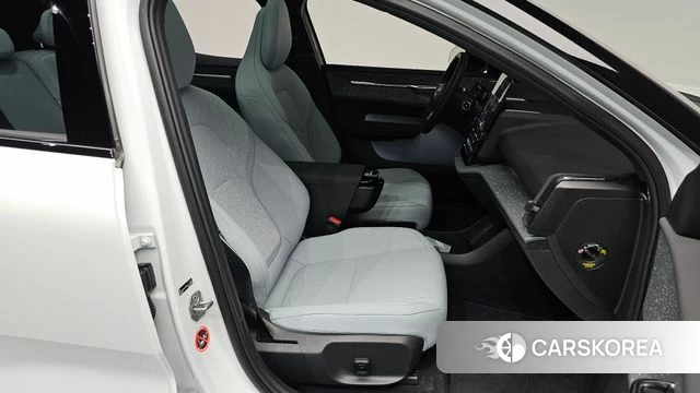 Volvo EX30 id 4964433 из Кореи 18