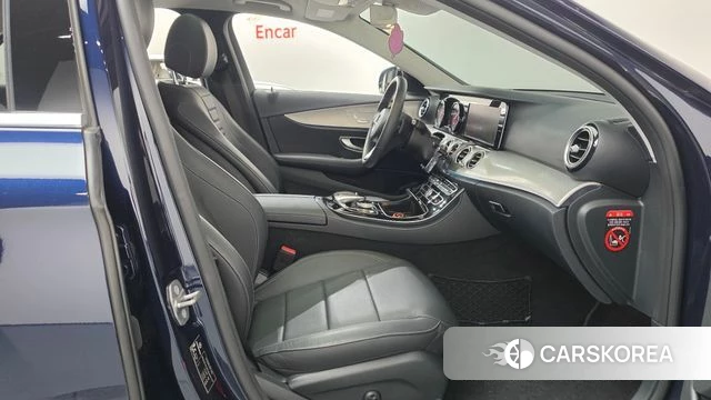 Mercedes-Benz E-Class W213 id 4944377 из Кореи 18