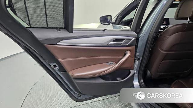 BMW 5 Series (G30) id 4998389 из Кореи 18