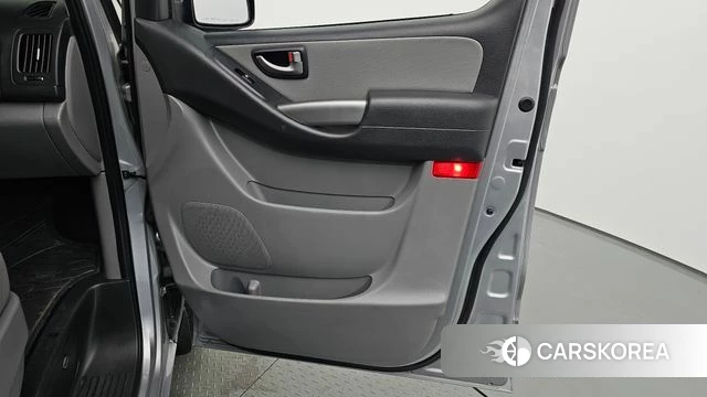 Hyundai The New Grand Starex id 4997838 из Кореи 18