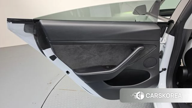 Tesla Model 3 id 4991957 из Кореи 18