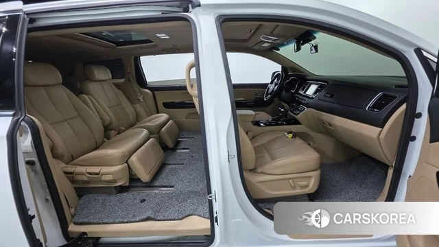Kia The New Carnival id 4978125 из Кореи 18