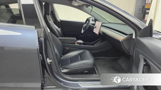 Tesla Model 3 id 4708070 из Кореи 18