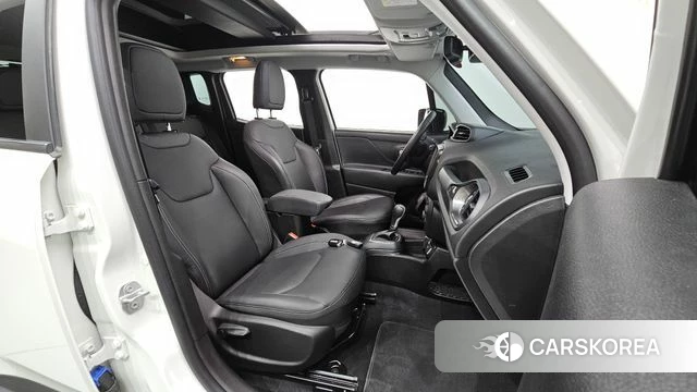 Jeep Renegade id 4941593 из Кореи 18