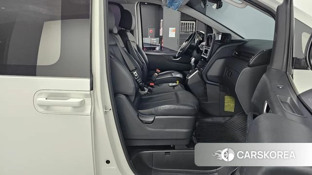 Hyundai Staria id 5026638 из Кореи 18
