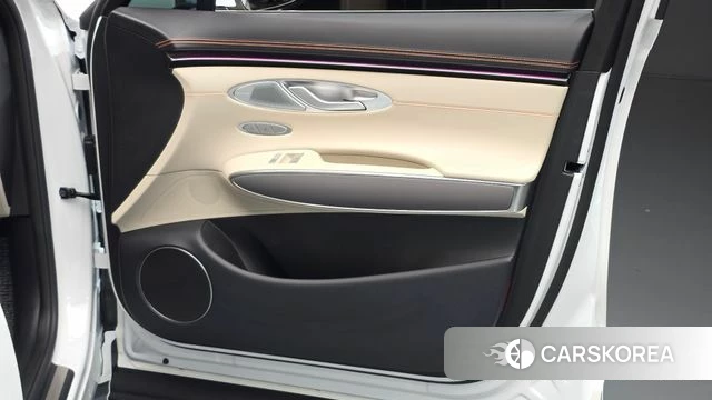 Genesis GV70 id 4984995 из Кореи 18