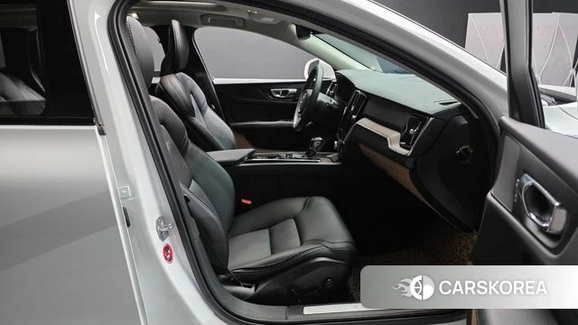 Volvo V60 Cross-Country 2nd Generation id 4882378 из Кореи 18