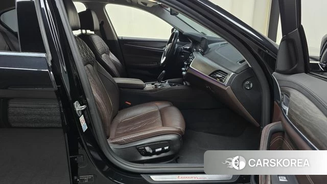 BMW 5 Series (G30) id 4952527 из Кореи 18