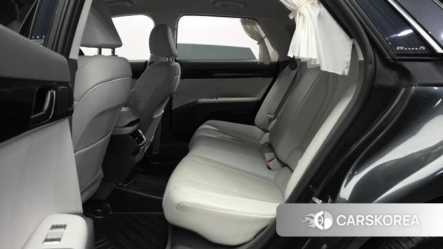 Hyundai Grandeur Hybrid (GN7) id 5021666 из Кореи 18