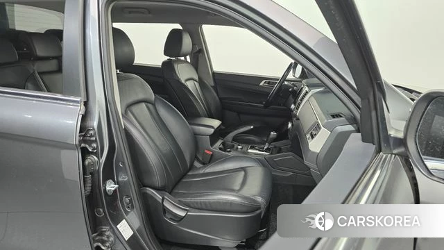 Ssangyong Rexton Sports id 4988386 из Кореи 18