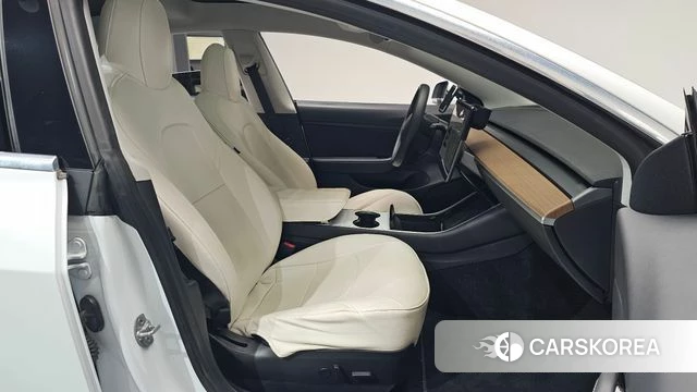 Tesla Model 3 id 4899879 из Кореи 18