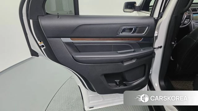 Ford Explorer id 5029498 из Кореи 18