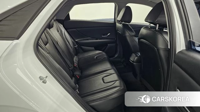 Hyundai Avante Hybrid (CN7) id 5016769 из Кореи 18