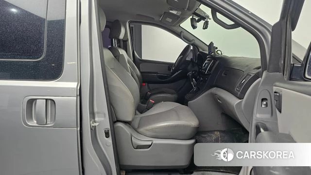 Hyundai The New Grand Starex id 5029217 из Кореи 18