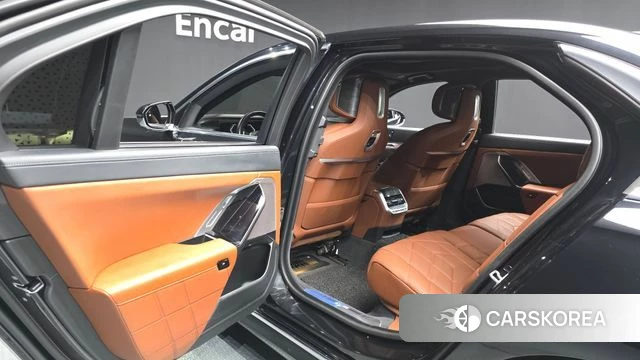 BMW 7 Series (G70) id 5021528 из Кореи 18