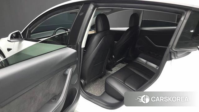 Tesla Model 3 id 5012874 из Кореи 18