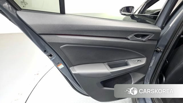 Volkswagen Golf 8th Generation id 5011347 из Кореи 18