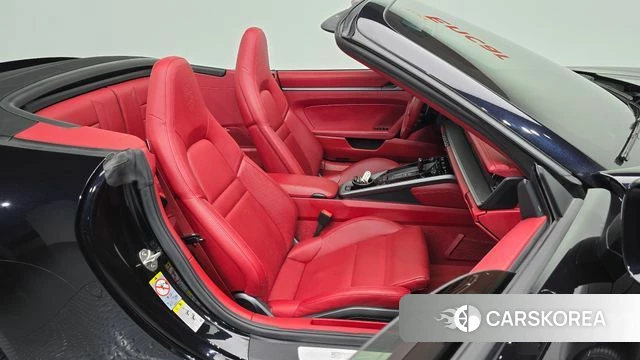 Porsche 911(992) id 4941582 из Кореи 18