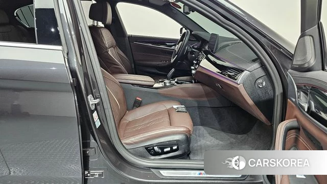 BMW 5 Series (G30) id 4958100 из Кореи 18