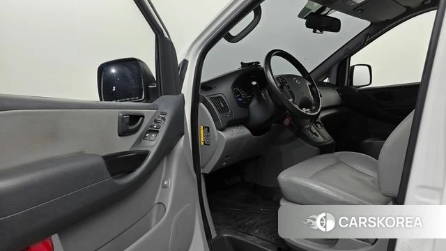 Hyundai The New Grand Starex id 4581315 из Кореи 18