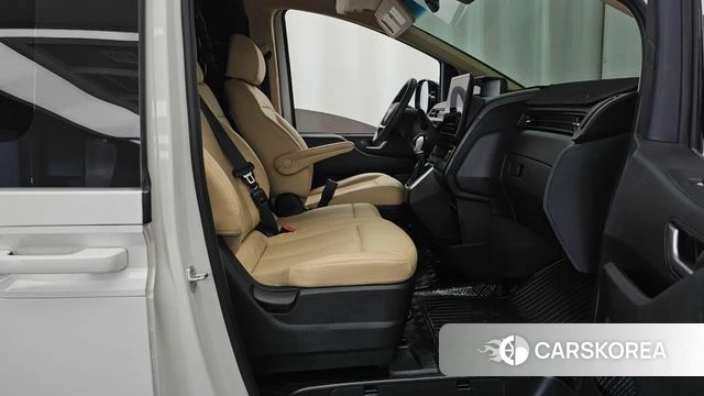 Hyundai Staria id 5046917 из Кореи 18
