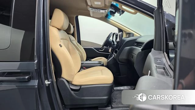 Hyundai Staria id 4457373 из Кореи 18