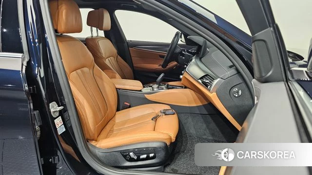 BMW 5 Series (G30) id 5028054 из Кореи 18
