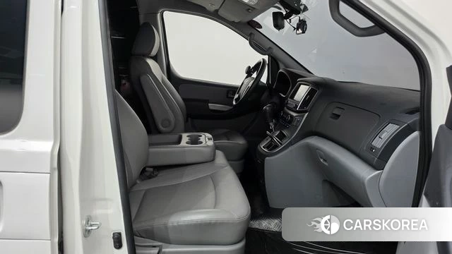 Hyundai The New Grand Starex id 4997934 из Кореи 18
