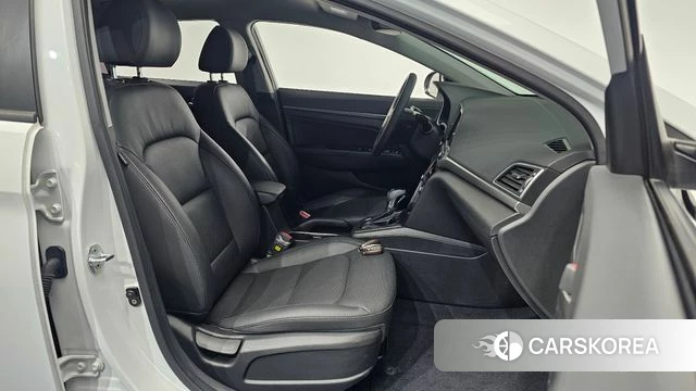 Hyundai Avante AD id 5029347 из Кореи 18