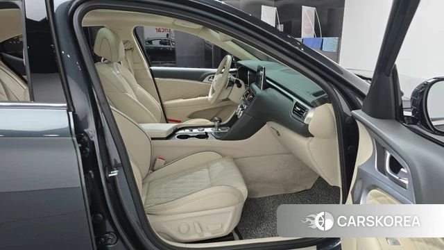 Genesis G70 id 4918769 из Кореи 18
