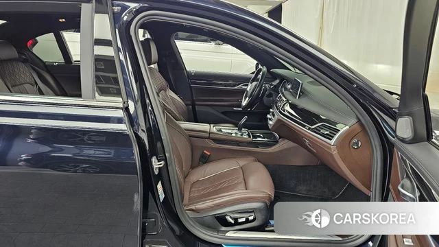 BMW 7 Series (G11) id 5035960 из Кореи 18