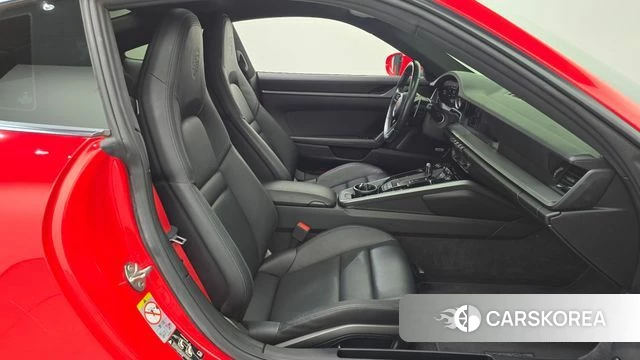 Porsche 911(992) id 5022855 из Кореи 18