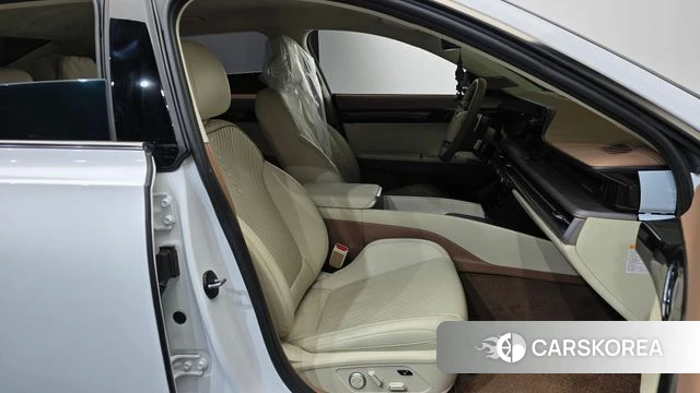 Hyundai Grandeur Hybrid (GN7) id 4744397 из Кореи 18