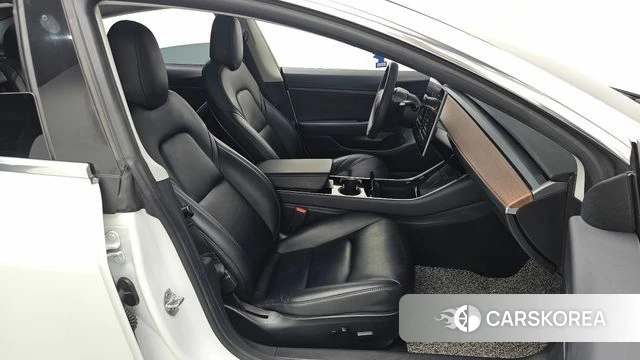 Tesla Model 3 id 4609741 из Кореи 18