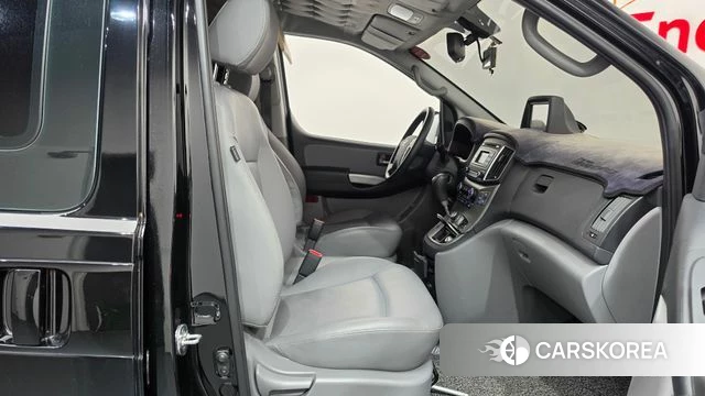 Hyundai The New Grand Starex id 4683687 из Кореи 18