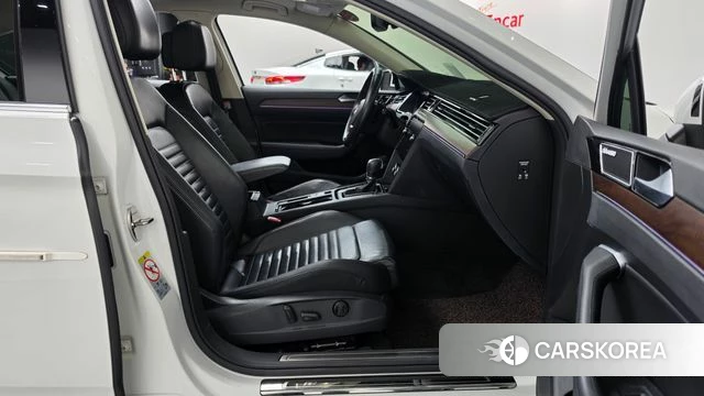Volkswagen Passat GT (B8) id 4944369 из Кореи 18
