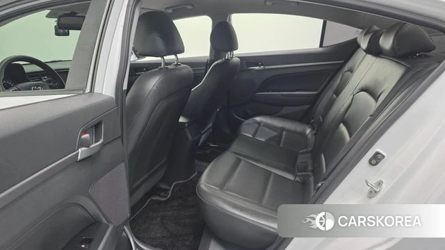 Hyundai Avante AD id 4713268 из Кореи 18