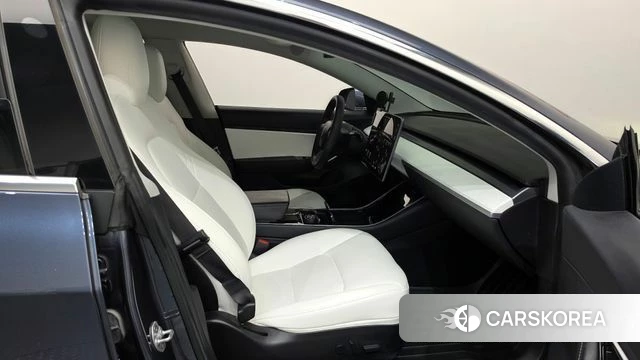 Tesla Model 3 id 4998184 из Кореи 18