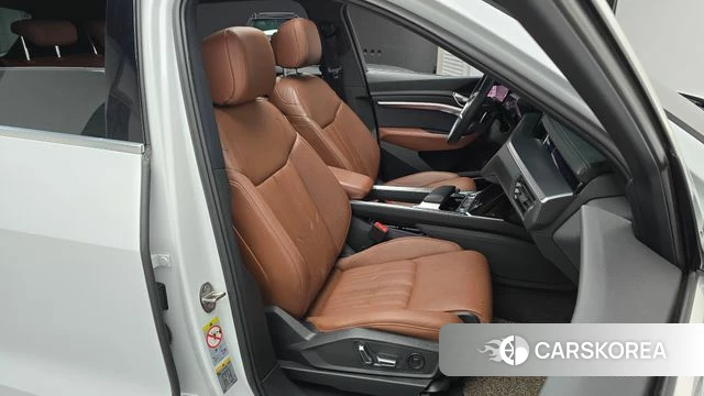 Audi e-Tron id 4986317 из Кореи 18