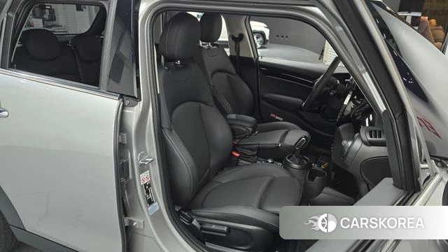 Mini Cooper id 4957719 из Кореи 18