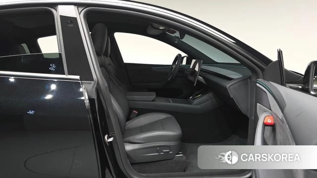 Tesla Model Y id 4904111 из Кореи 18