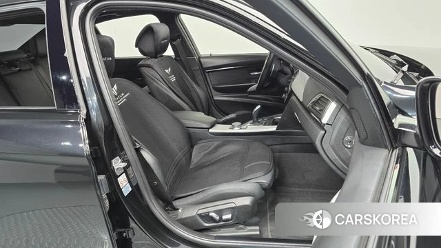 BMW 3 Series (F30) id 5019066 из Кореи 18