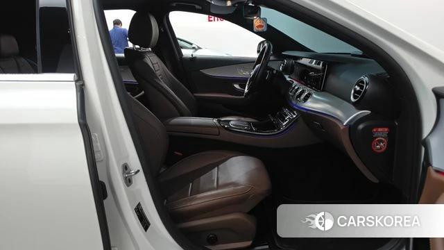 Mercedes-Benz E-Class W213 id 5003649 из Кореи 18